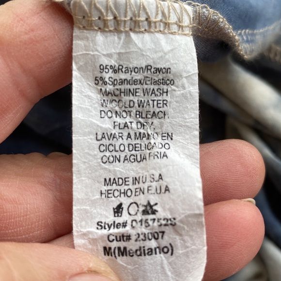 Final Touch gorgeous tie dye stretchy dress from luxury boutique in Laguna - Picture 14 of 14